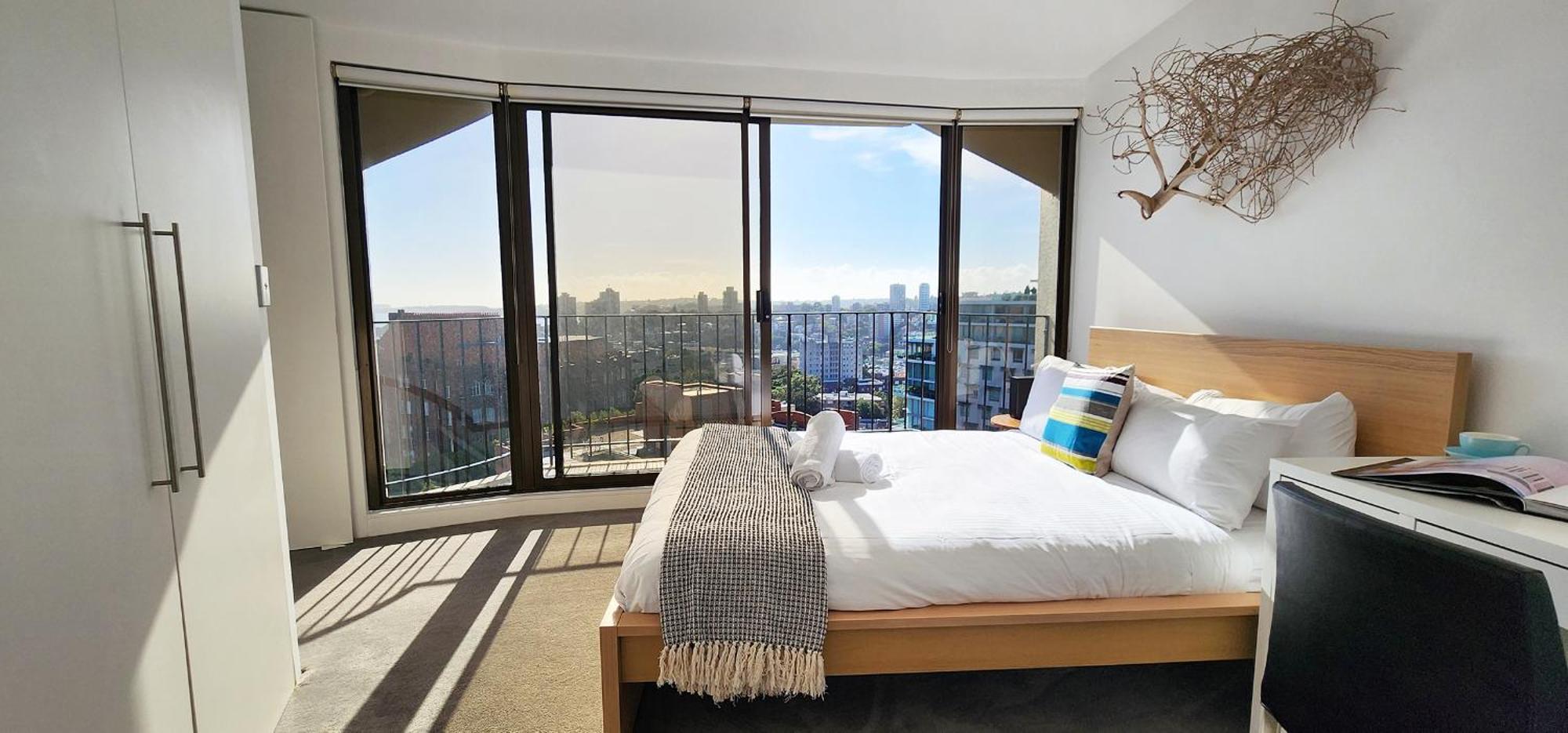 Iconic 'gazebo' Building With Harbour Views Apartment Sydney